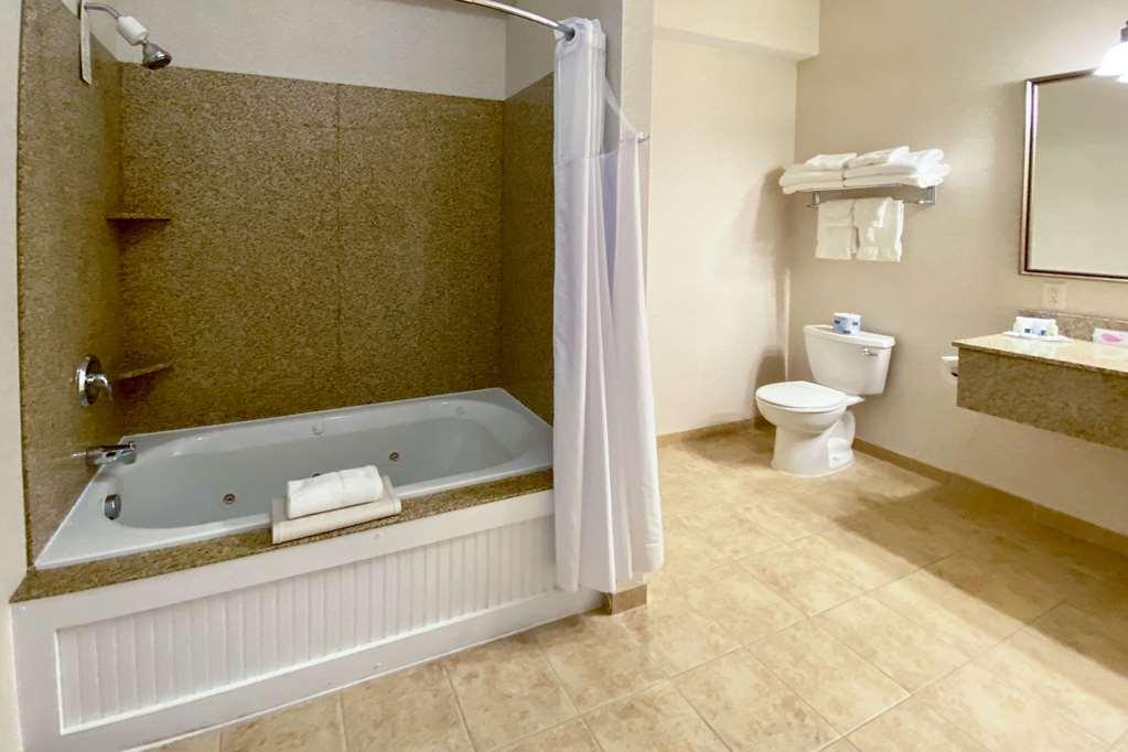 Maine Evergreen Hotel, Ascend Collection Hotel Augusta