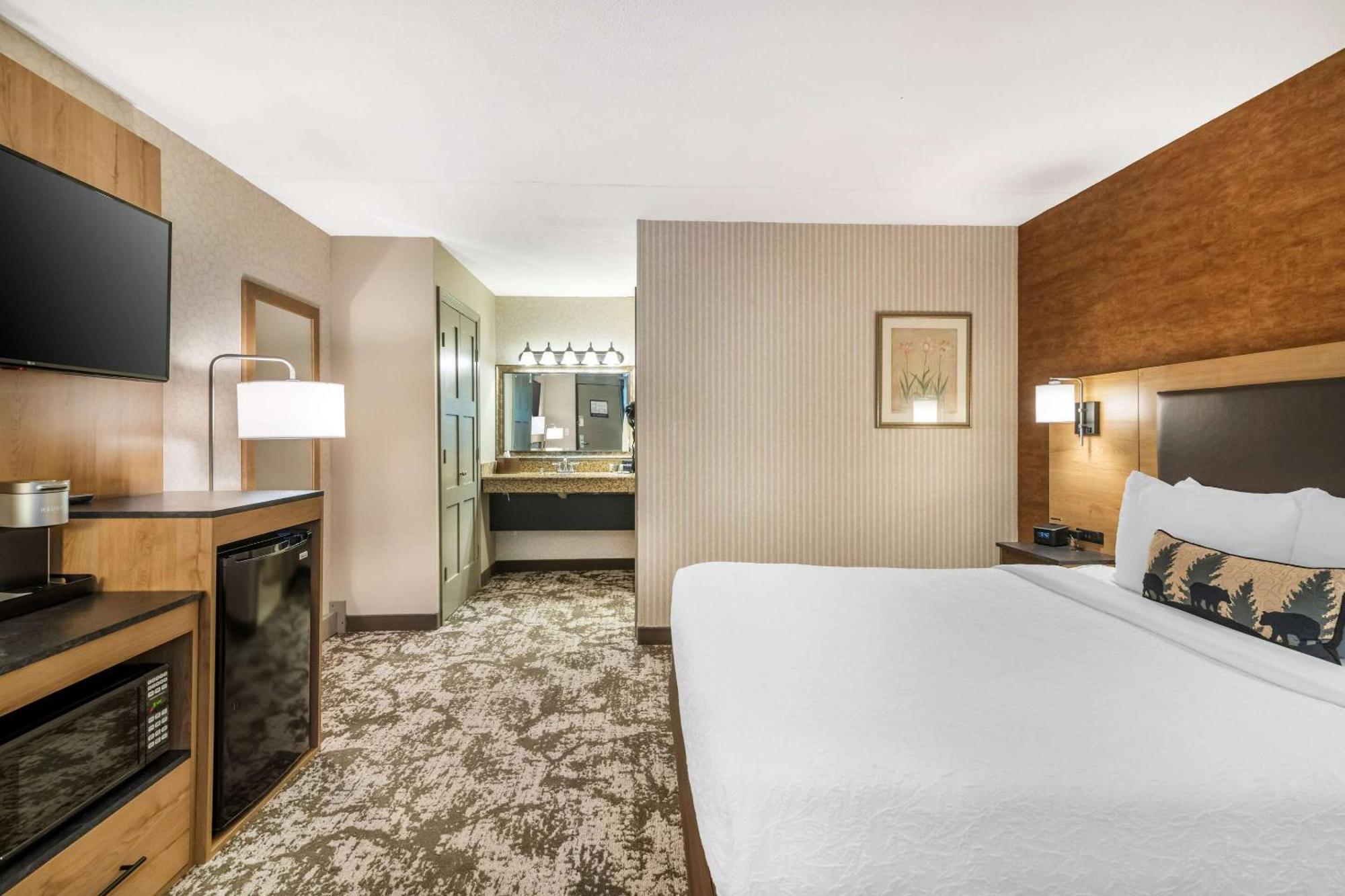Hotel Maine Evergreen Hotel, Ascend Collection Augusta